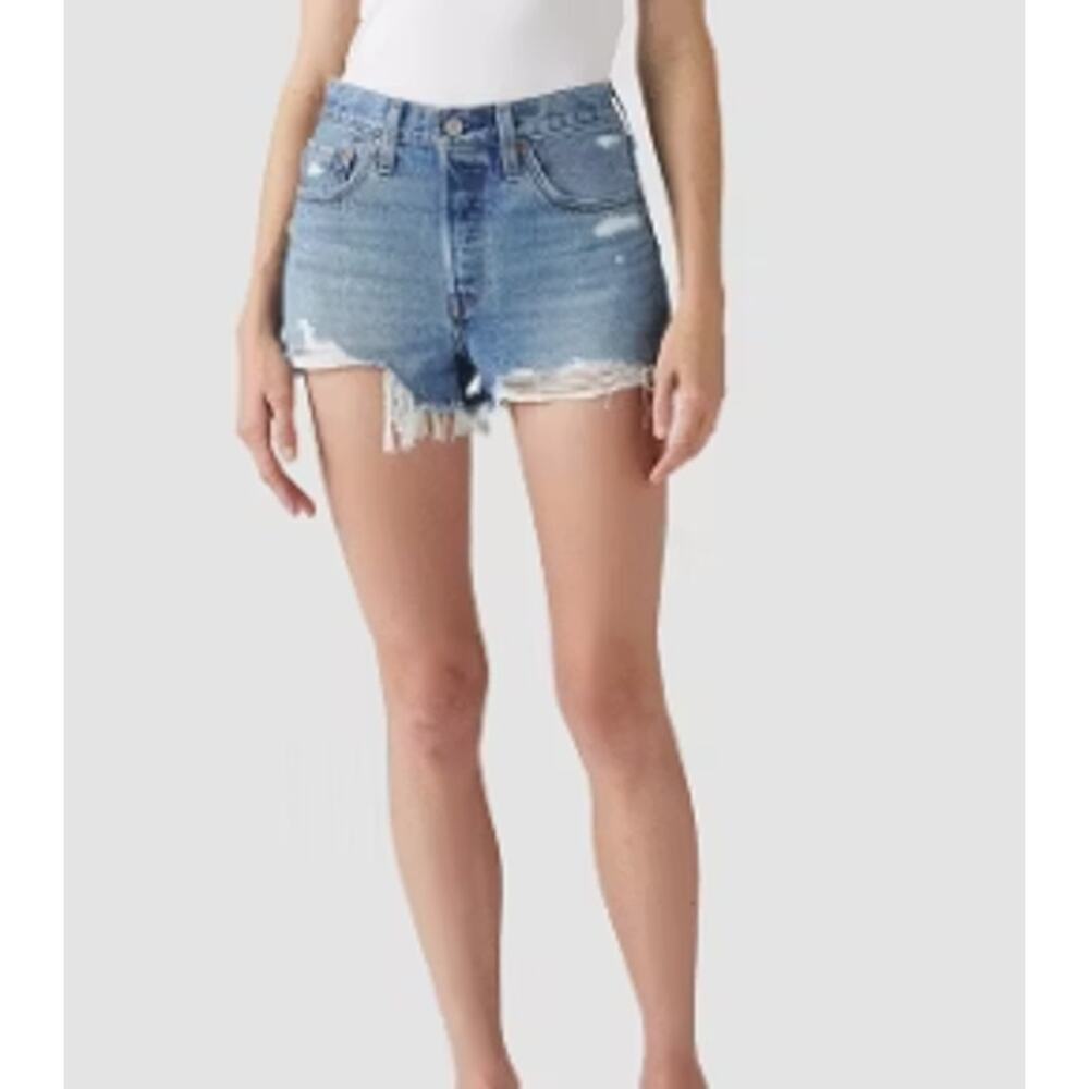 Levi's Medium Wash Blue 501 Shorts Size 30